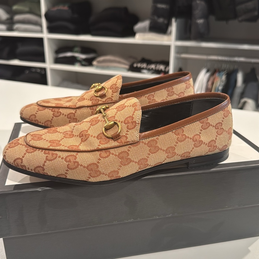 Gucci WOMEN'S GUCCI JORDAAN LOAFER size 38 - Picture 2 of 9